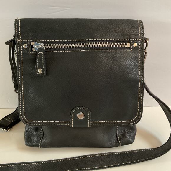 Fossil Soft Black Pebble Leather Crossbody Shoulder Messenger Bag Purse With Key - Picture 1 of 14